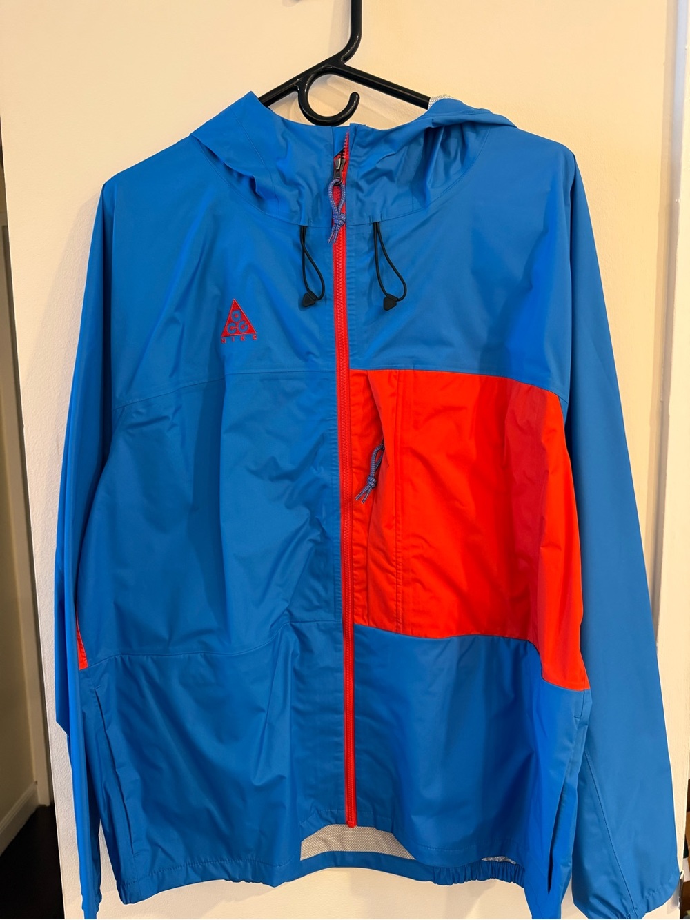 Nike ACG 2.5L Packable Jacket Size Medium BQ7340-435